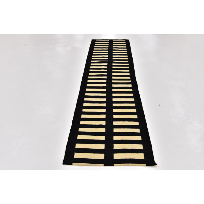 Runner Ohlson Black Rug