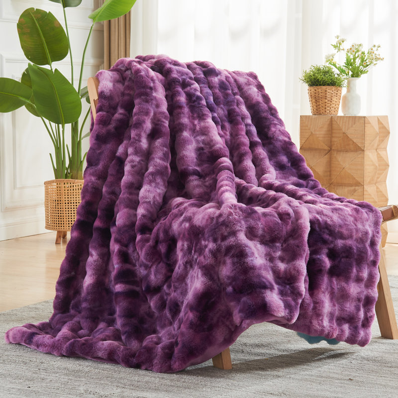 Jeté en fausse fourrure mauve mauve luxueux et luxueux pour un canapé-lit de 700 g / m² par Newcosplay, Jeté, Mauve