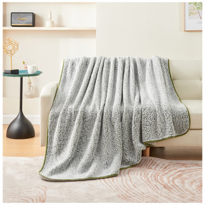 Zehner Throw