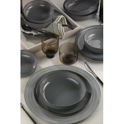 Braynen Piece Dinnerware Set - Service for 4