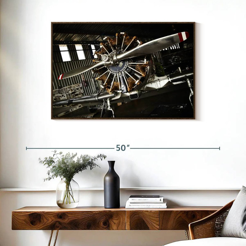 Hélice de guerre, 37 po x 25 po, Cadre flottant noyer