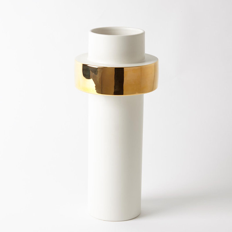 Vase en anneau d'or - milieu
