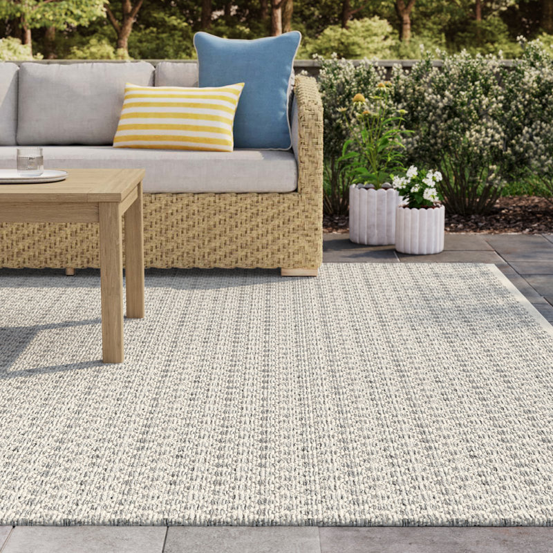 Hinton Geometric Indoor / Outdoor Rug, Rectangle 8' x 10'