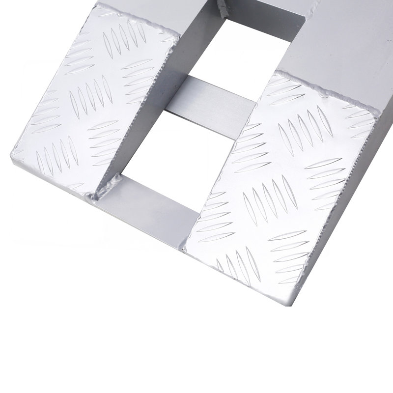 Rampes robustes avec extrémité de fixation à crochet supérieur, rampe de chargement universelle pour moto, tracteur, VTT / UT 60 po x 12 po 6600 lb 1 paire 2 rampes en aluminium argenté