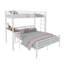 Lit superposé simple au-dessus d'un lit double en métal avec bureau intégré et garde-corps, blanc