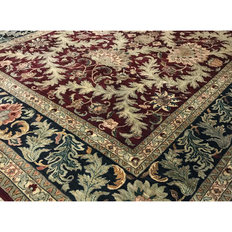 Tapis rouge et noir noué à la main de haute qualité