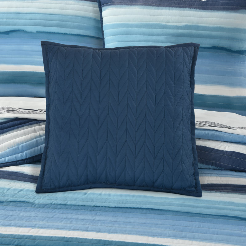 Coussin brodé