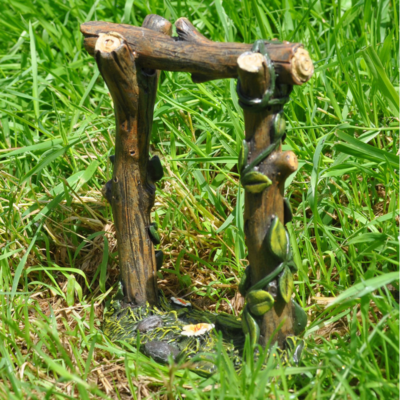 Lesdain Fairies Weather Resistant Resin Garden Statue