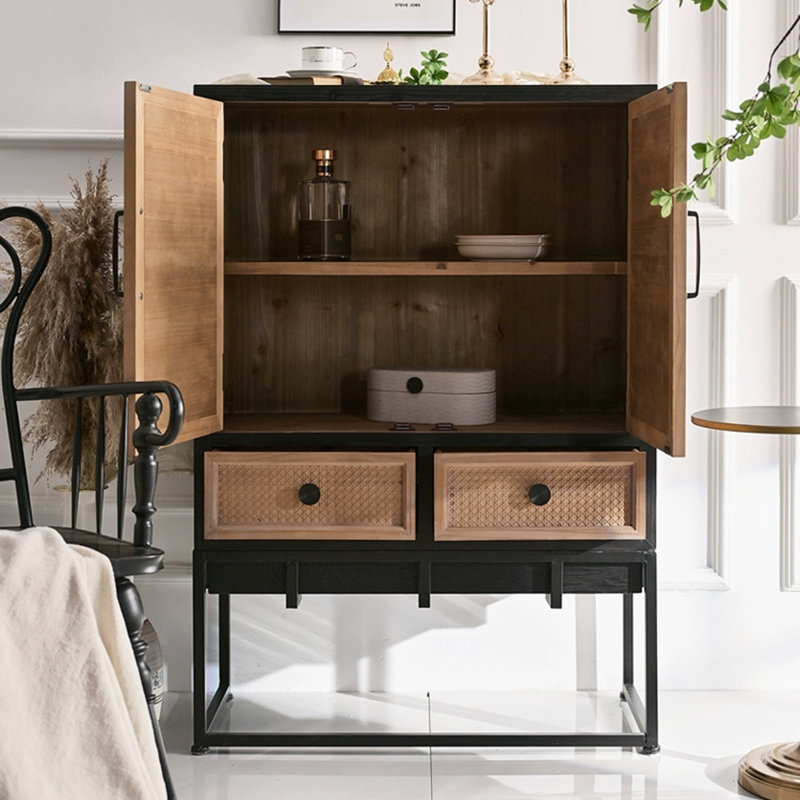 Buffet noir massif et bois manufacturé