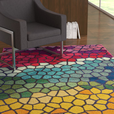 Jesusa Washable Geometric Indoor Rug
