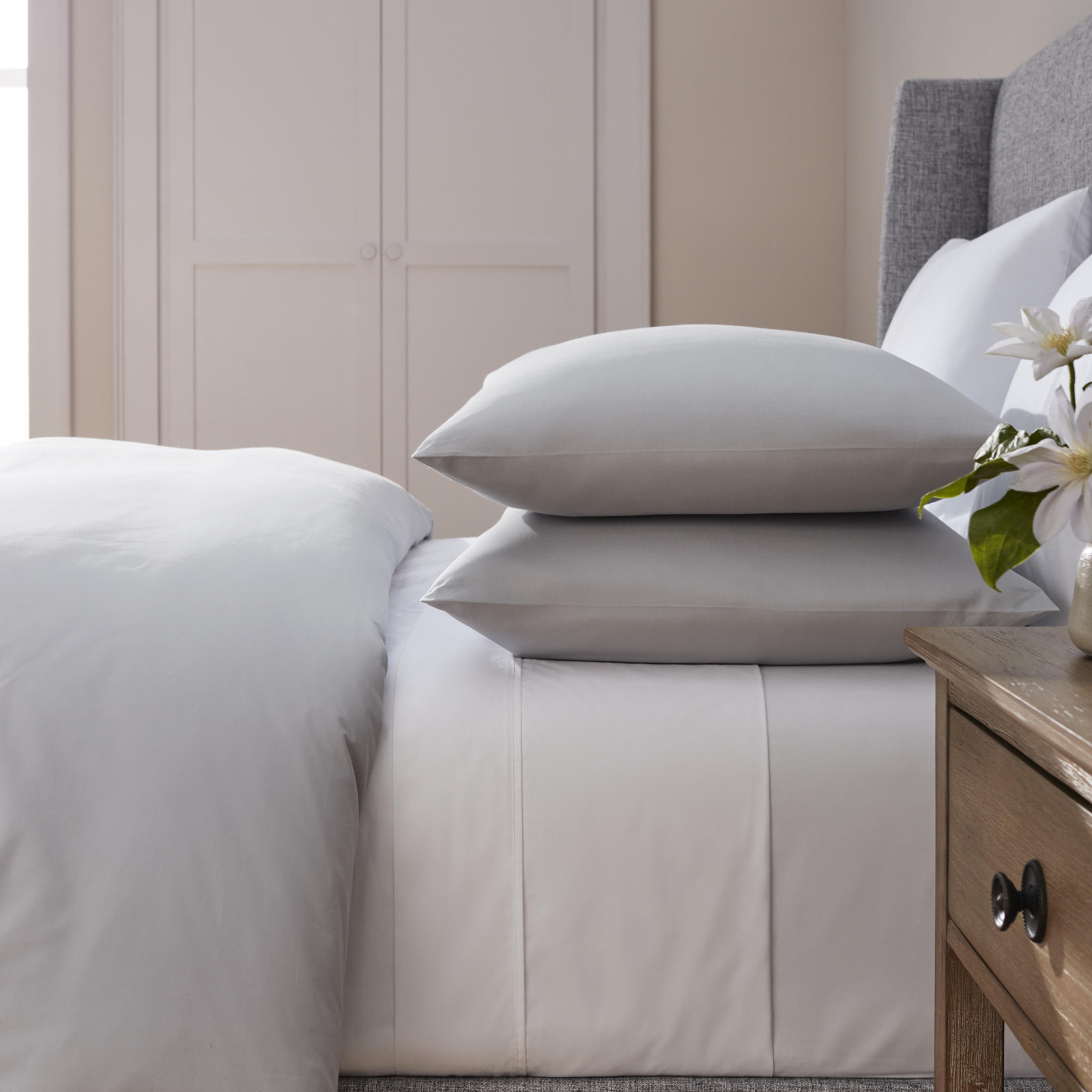 Coyer Classic Cotton Percale Duvet Cover Set, Stormy Blue, Full / Queen Duvet Cover + 2 Pillow Shams