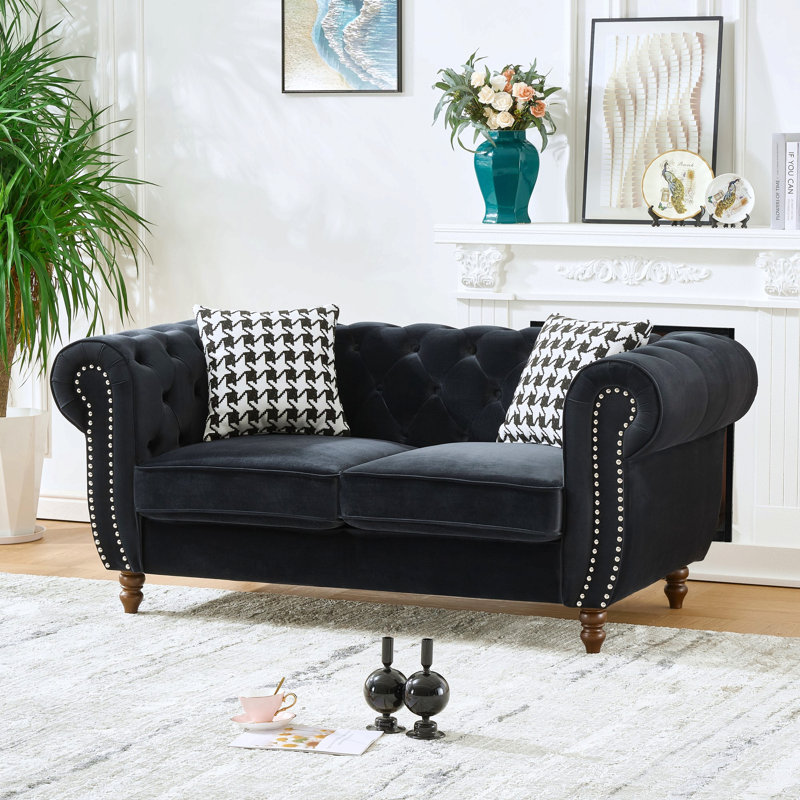Canapé en tissu d'ameublement en velours de 67 po avec accoudoirs roulés et têtes de clous Chesterfield 67 po.