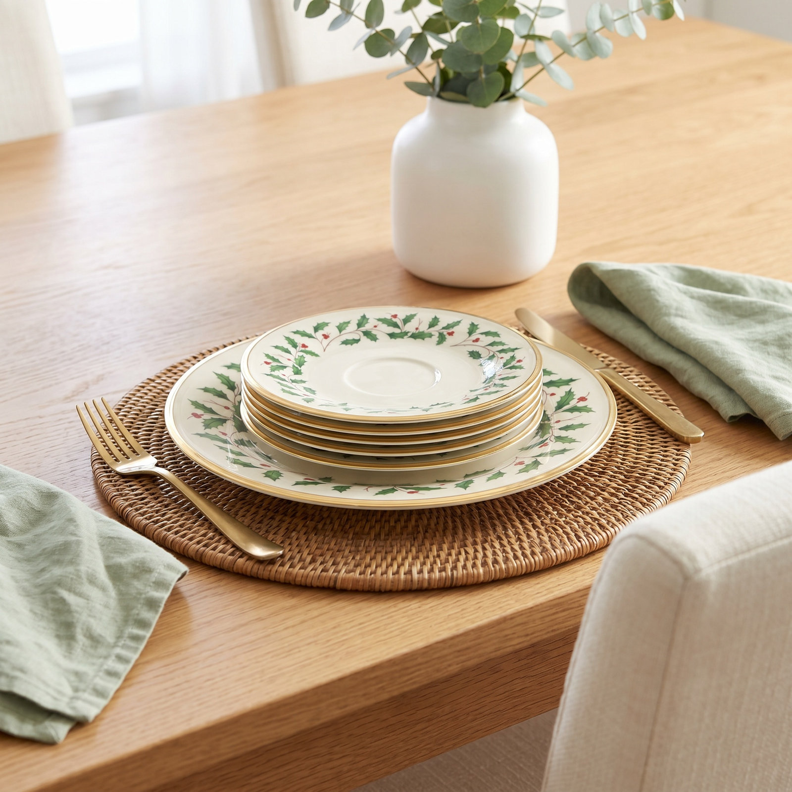 Holiday 8" Porcelain Salad Plate
