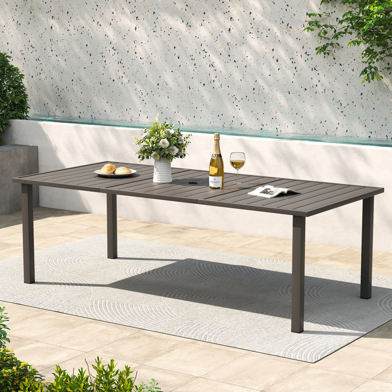 Table de salle à manger d'extérieur en métal taupe pour 8 personnes Zestversa, H 28,3 po x l 78,8 po x P 39,4 po, Taupe