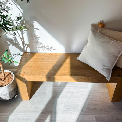 Banc en bois biologique Maven Lane Zeno au fini naturel vieilli