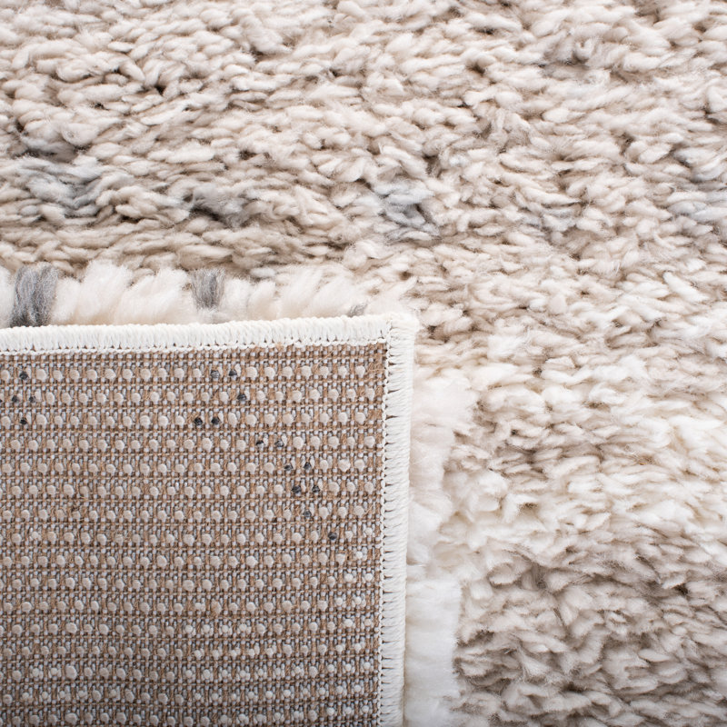 Saraland Abstract Gray/Cream Area Rug, Rectangle 2'3" x 4'