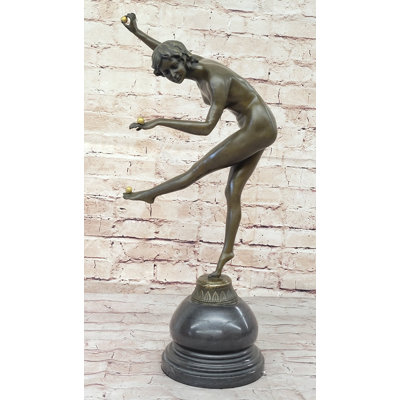 Figurines et sculptures Tatsuro