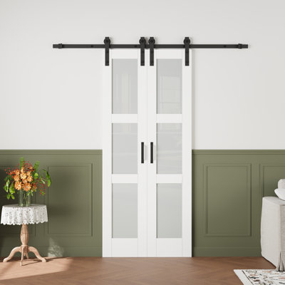 Porte de grange coulissante double à 3 carreaux en verre dépoli, 84 po de hauteur, en bois d'ingénierie massif, apprêtée en blanc et prête à peindre, pour placard ou garde-manger.