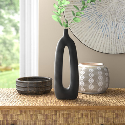Modern Ceramic Openwork Decorative Vase - Sleek Contemporary Accent for Home Decor