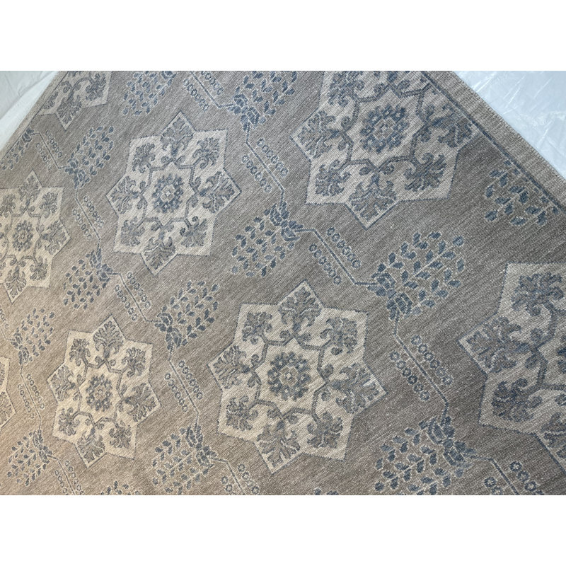 Floral Area Rug in Blue/Gray/Taupe