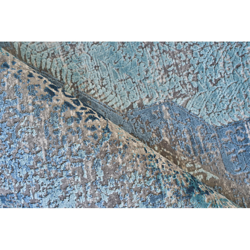 Ivory and Blue Viscose Rectangular Fringed Area Rug