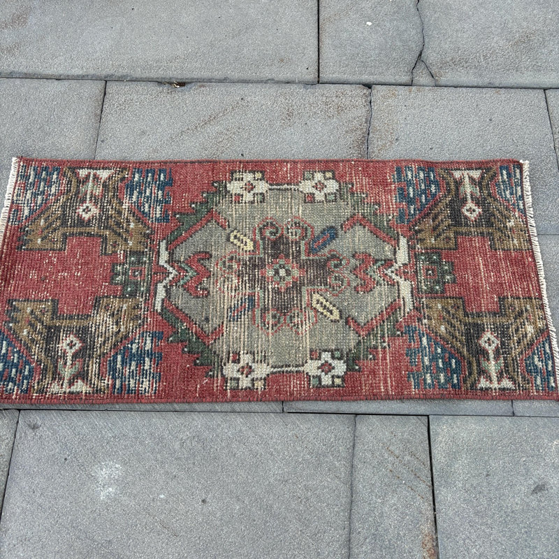 Handmade Vintage Turkish Oushak Rug - Unique Geometric Design on Small Red Wool Carpet