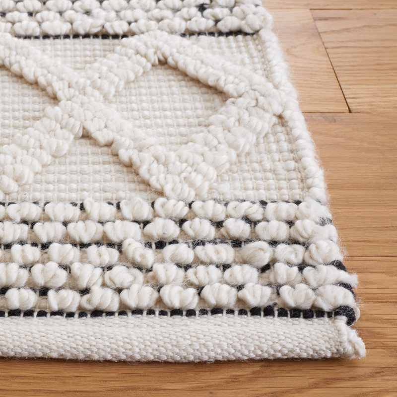Handmade Black and Ivory Wool Geometric Area Rug