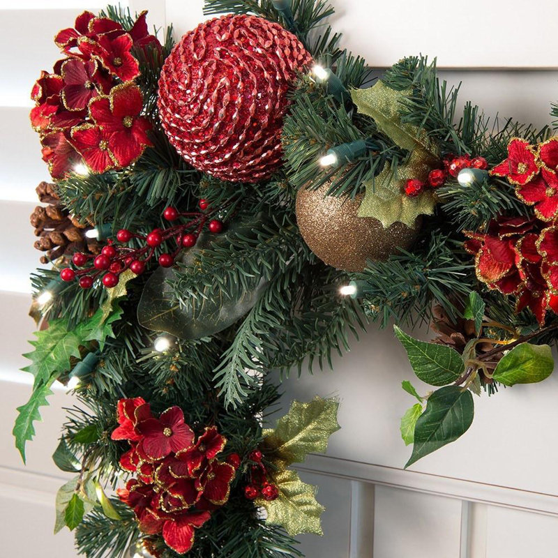 Guirlande de Noël artificielle 9 pi avec lumières - hortensia écarlate