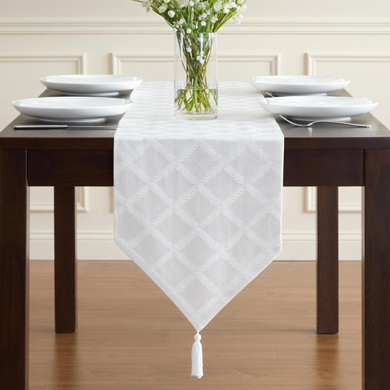 Lenox Laurel Leaf Reversible Table Runner, 14"x90", White
