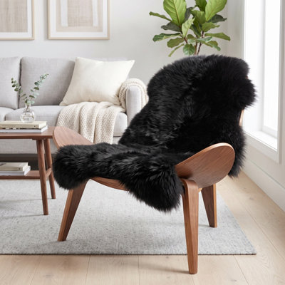 Tapis noir en peau de mouton Bershire