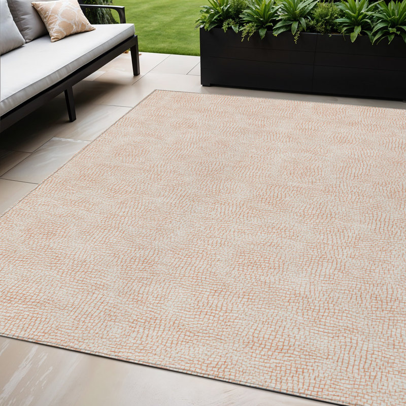 Tapis extérieur géométrique lavable pêche et beige 5 pi x 8 pi