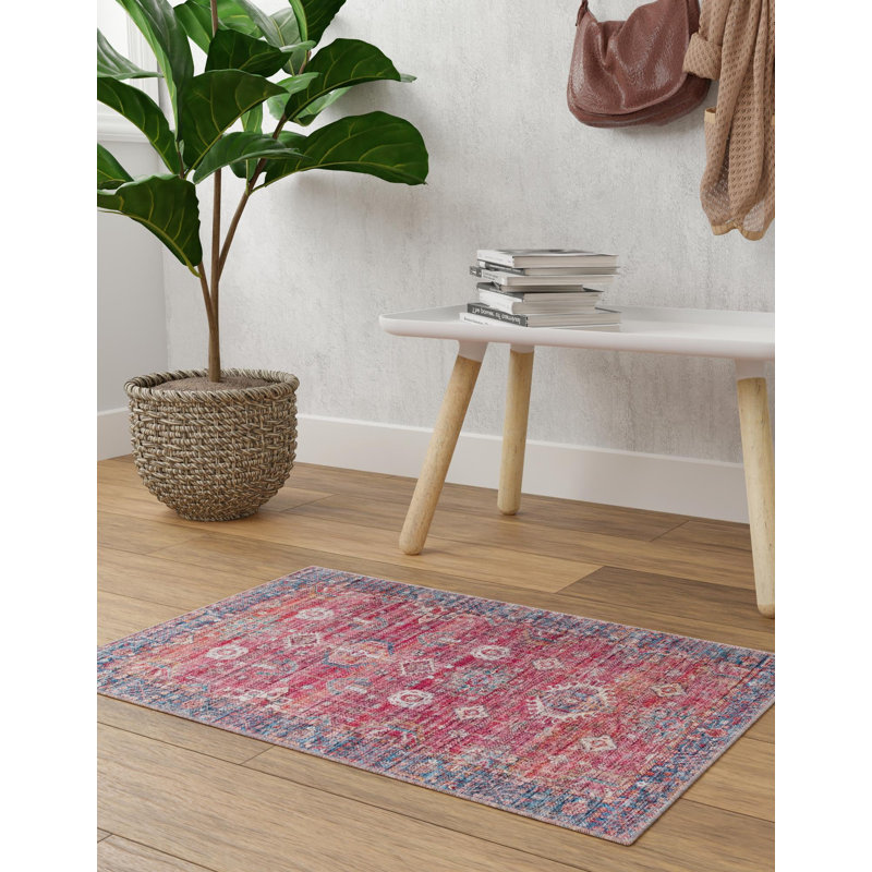 Hedin Geometric Indoor Rug, Rectangle 2' x 3'1"