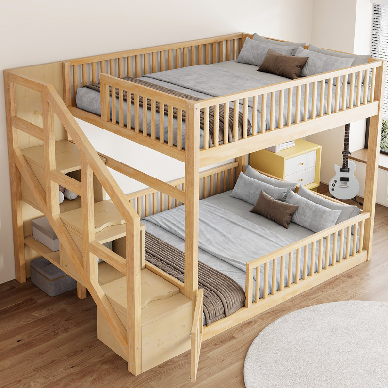 Lit superposé double au-dessus d'un lit double avec escalier de rangement, structure de lit superposé pour enfants, naturel