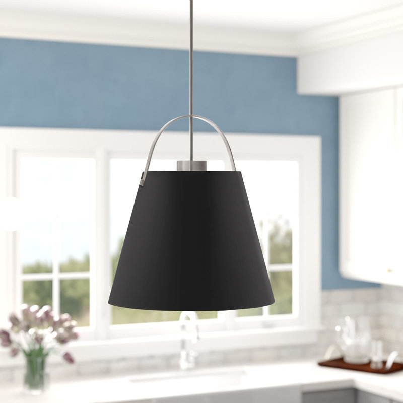 Luminaire suspendu conique à 1 lumière Chrisha, Nickel brossé, Noir mat, H 13,75 po x l 12,5 po x P 12,5 po
