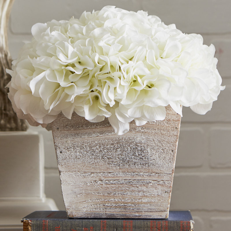 Arrangement d'hortensias en tissu synthétique blanc dans un pot à fleurs, Blanc