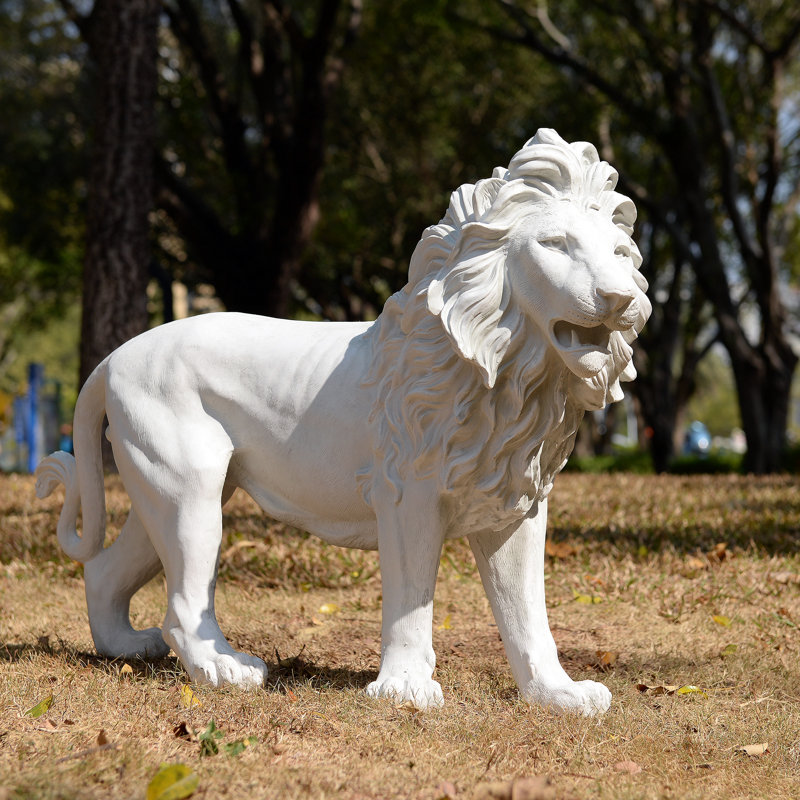 Lion Facing Right Statue
