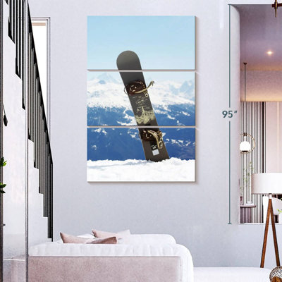 Alvord Snowboard In The Snow