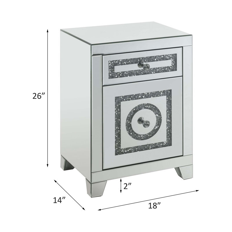 Nissy 18'' W Nightstand