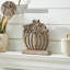 Couronne florale sculptée en bois citrouille 8,5 x 8 x 2