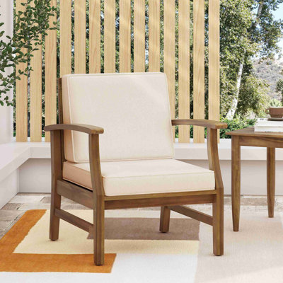 CLUB CHAIR