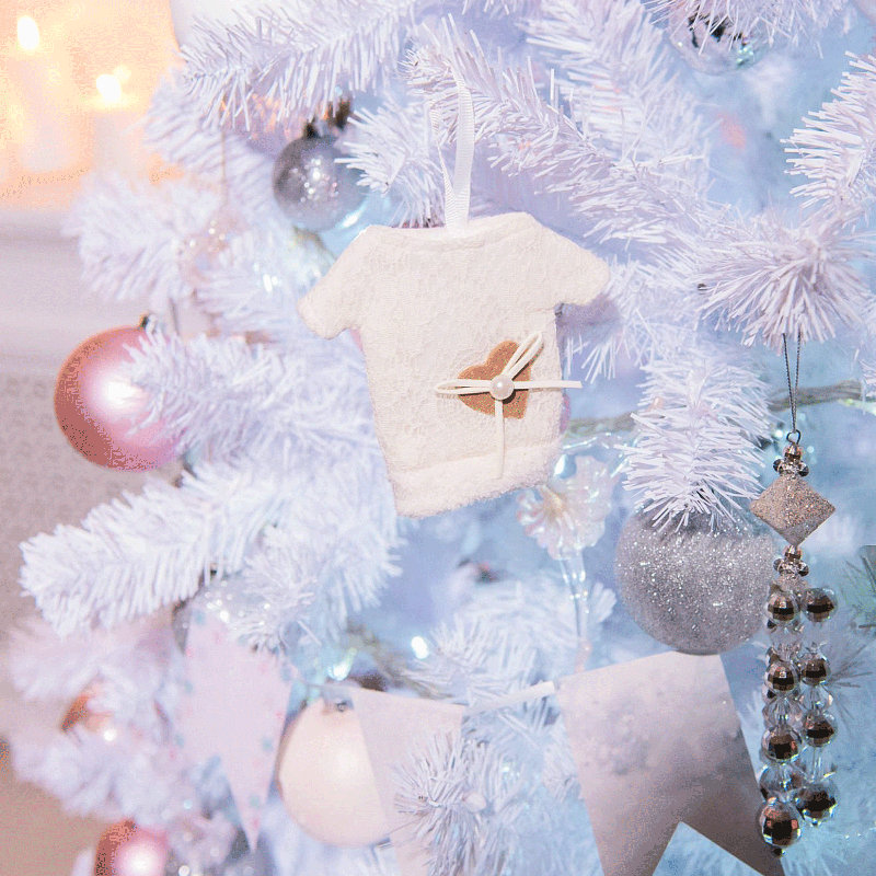 Sapin de NoÃ«l artificiel en pin avec lumiÃ¨res DEL chaleureuses et 670 branches en PVC pour la dÃ©coration des FÃªtes, 8'