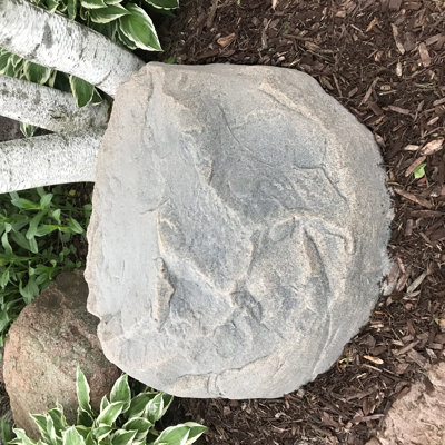 Ruggiero Plastic Abstract Garden Stone