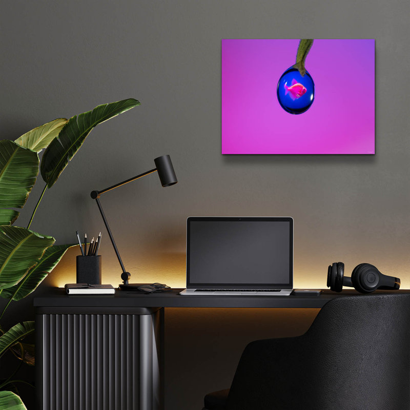 «Glofish In A Drop 2» par Gordon Semmens, H 12 po x l 16 po x P 0,13 po