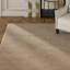 Tapis d'intérieur en laine et viscose à motif abstrait camouflage beige fait à la main Knightsville-21615334