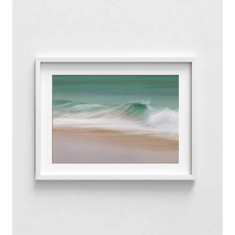 Impression d'art mural Wave: conception côtière - options de cadre en bois, H 36 po x l 48 po, Blanc