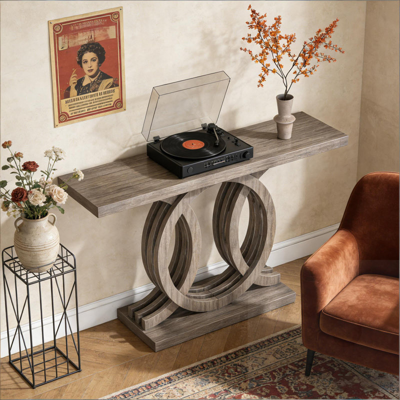 Console en bois avec base géométrique