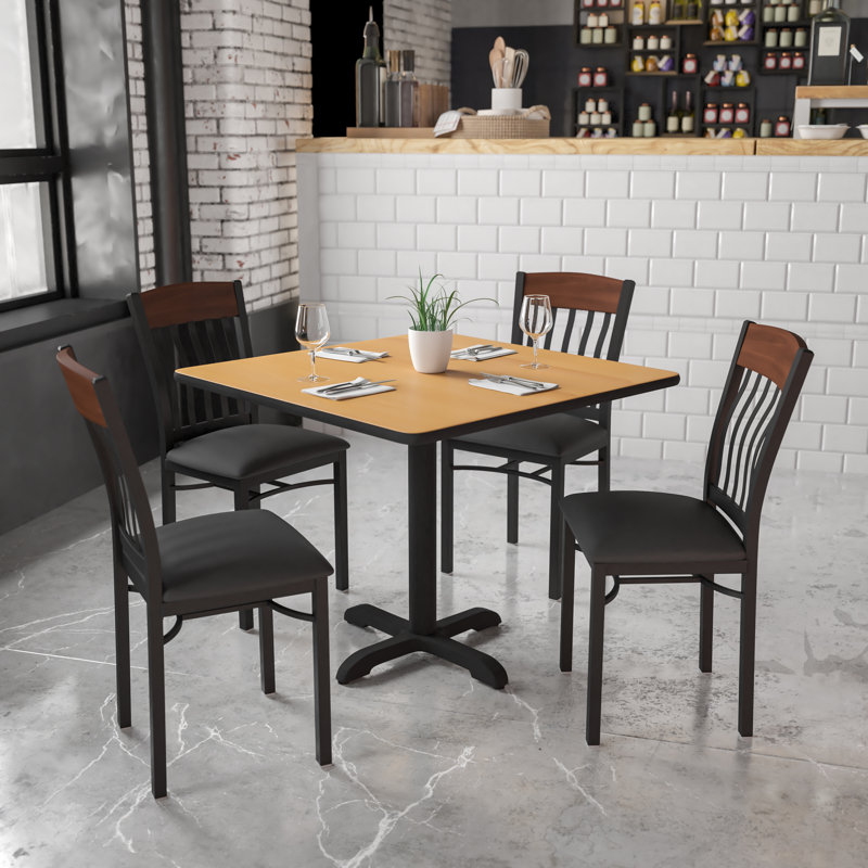Chaise de restaurant Ringel, Noyer