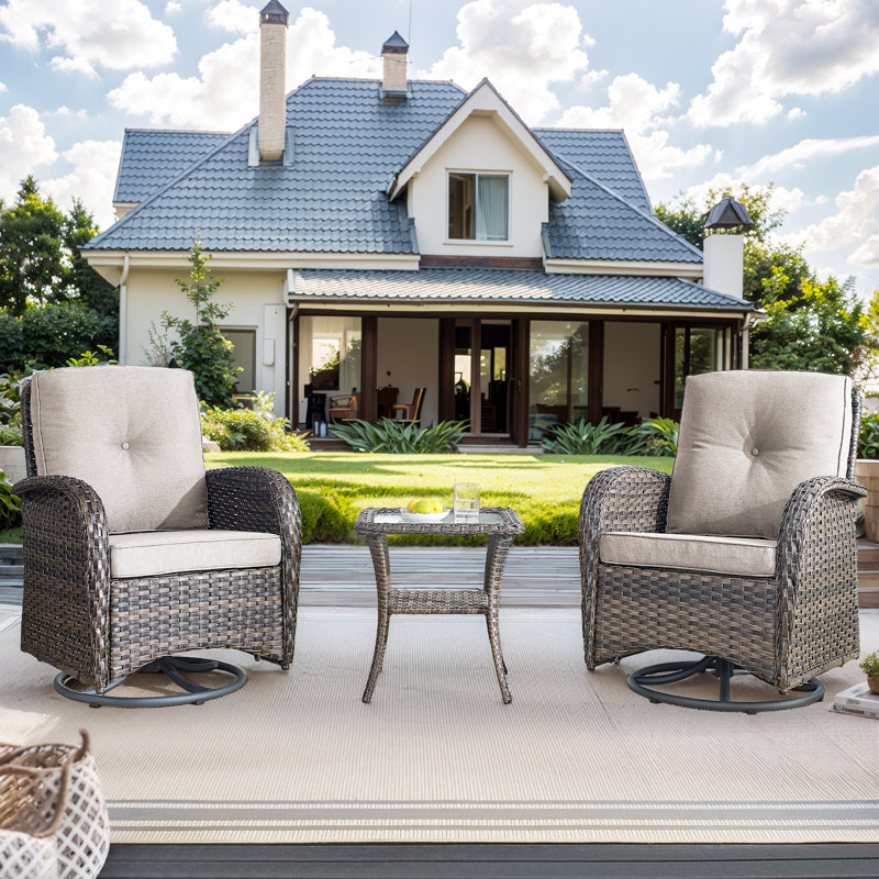 Ensemble de meubles de patio 3 pièces Valierius avec coussins et table d'appoint en osier, Beige, Brun