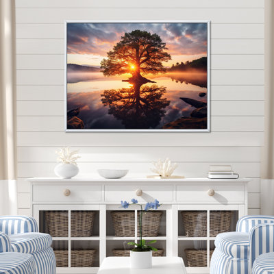 «Majestic Tree In The Mountain Lake Sunset», reproduction sur toile