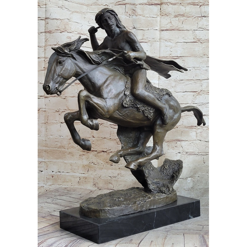 Figurines et sculptures